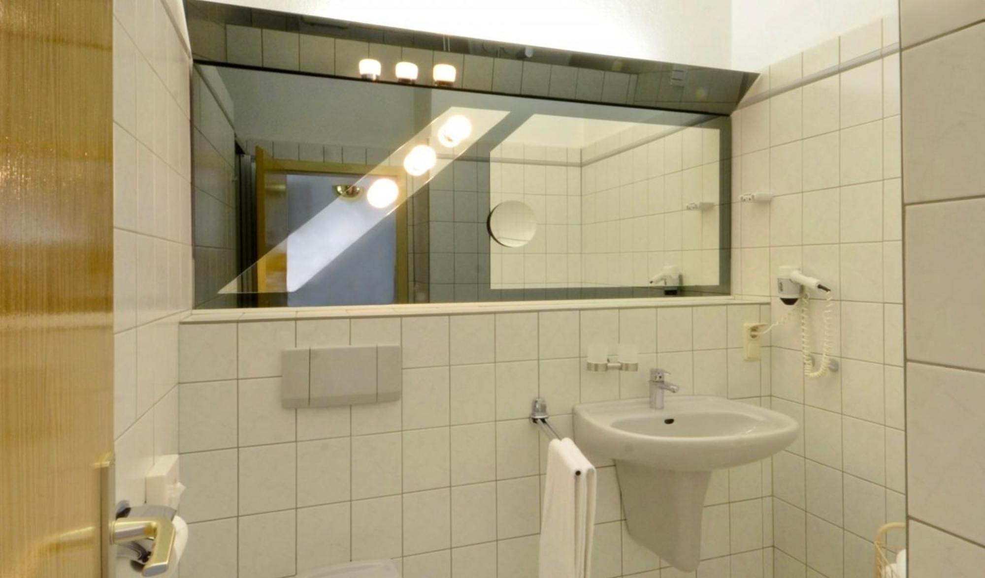 Land-Gut-Hotel Barbarossa Kelbra Luaran gambar